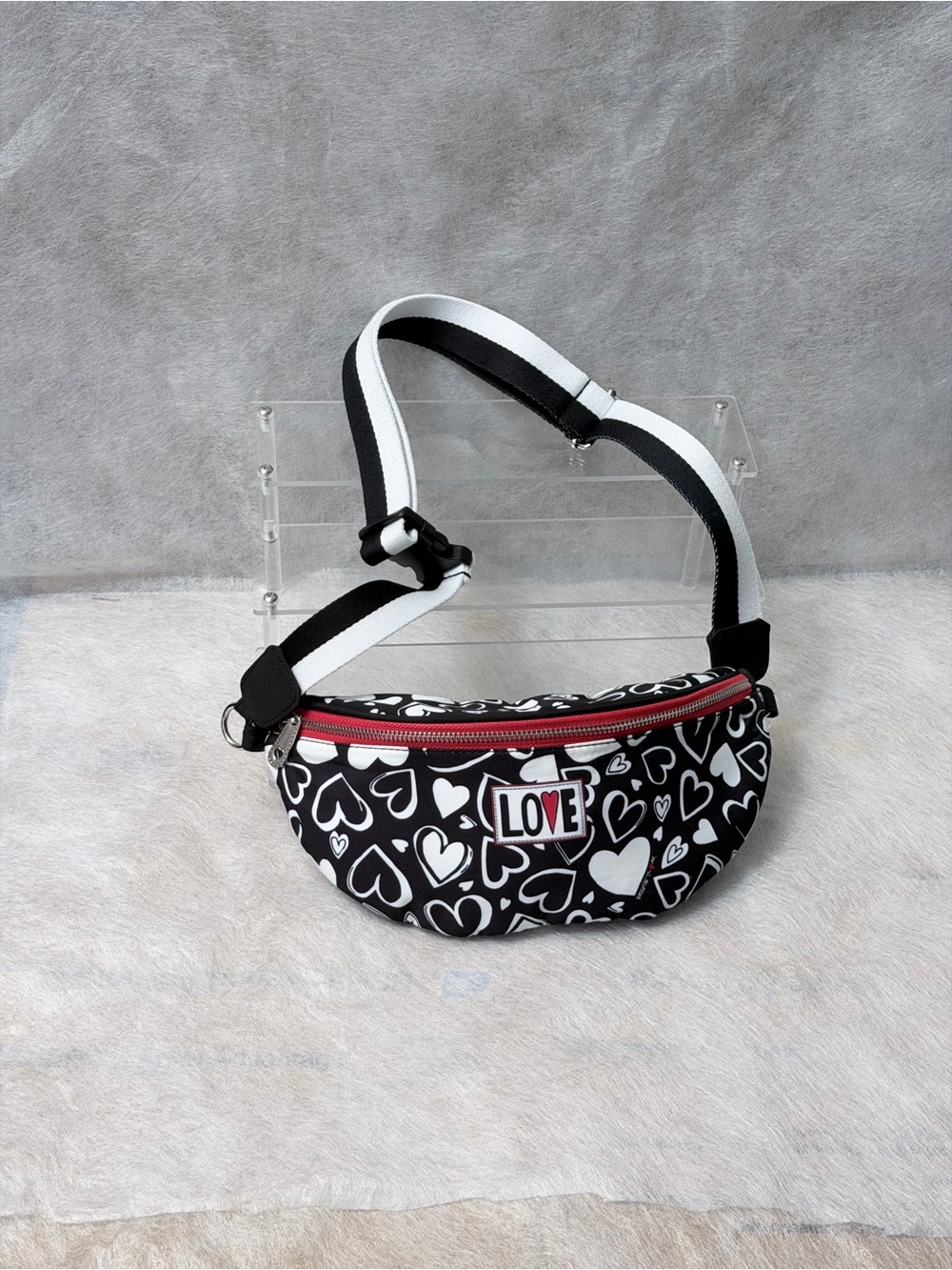 Brighton Black Heart Print Crossbody Bag with Red Zipper